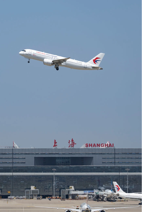 C919订单数达到1061架，中国商用飞机规划C929大飞机