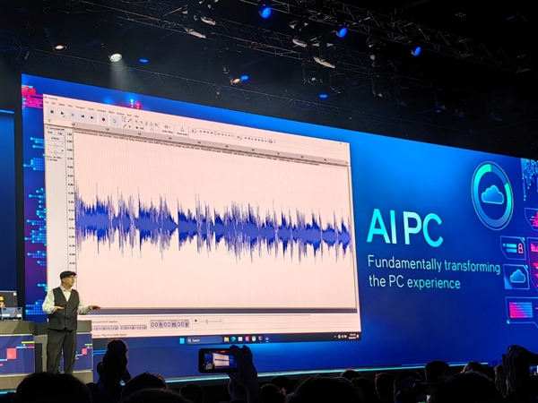 Intel预测：明年AI PC市场或涌现数千万台
