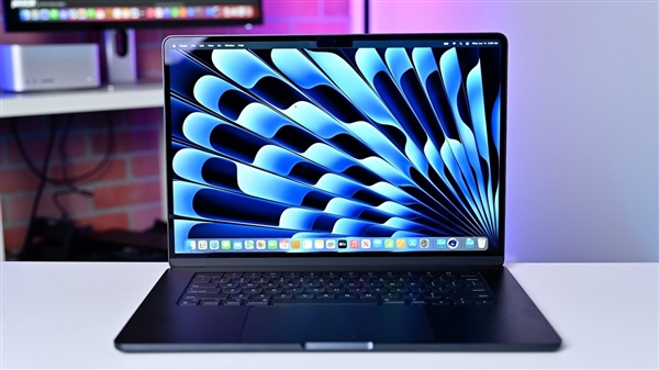 苹果更新MacBook Air系列，M3新品亮相，M2版15英寸机型下架